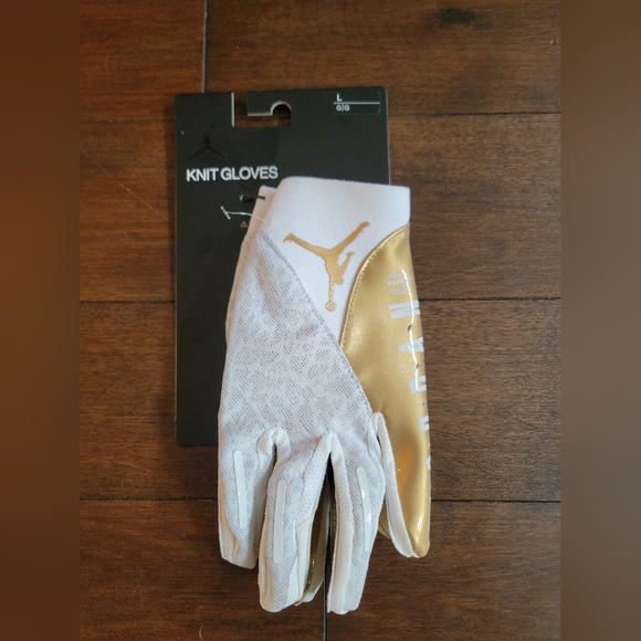 Nike Jordan Vapor Knit 4.0 Metallic Football Receiver Gloves White Gold Size L - Picture 2 of 4